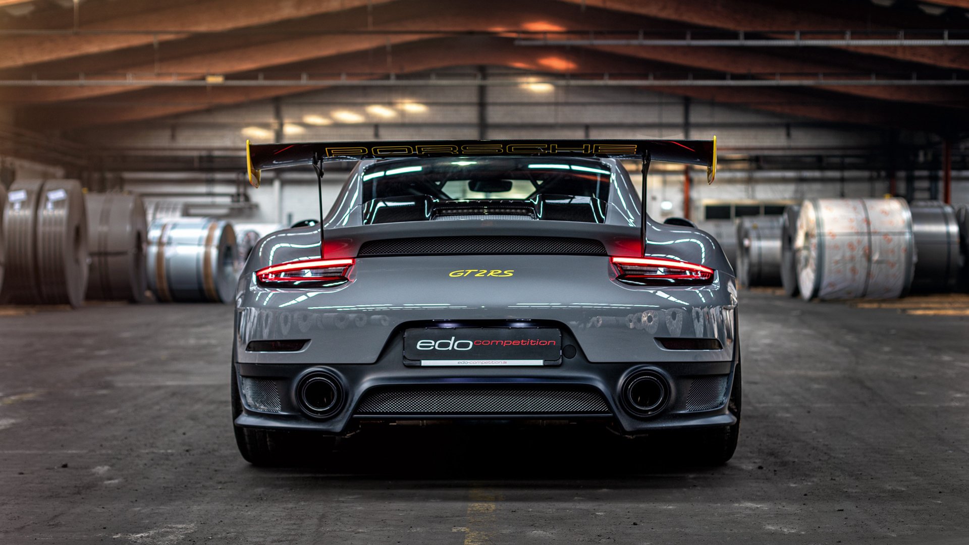 中超俱乐部商业运作数据整理，中超俱乐部的收入构成,绝大多数收入来自商业赞助,比